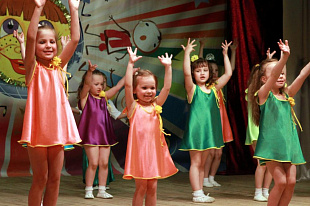 Казанский вертолётный завод провел концерт и ярмарку детского творчества в честь Дня защиты детей