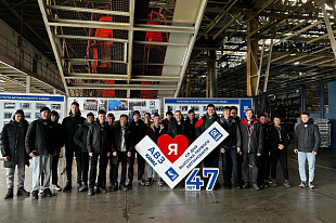 Студенты на автомобильном заводе «КАМАЗа»