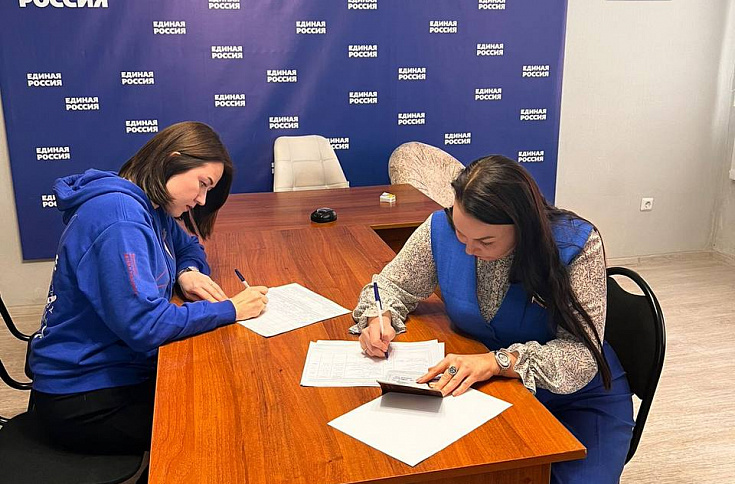В Татарстане прошел единый день сбора подписей в поддержку выдвижения Владимира Путина на выборах Президента