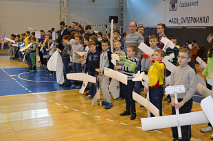 Казанский вертолетный завод поддерживает юных авиамоделистов