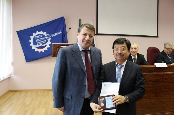 Председатель Татарстанского РО вручил высшие награды Союза машиностроителей России