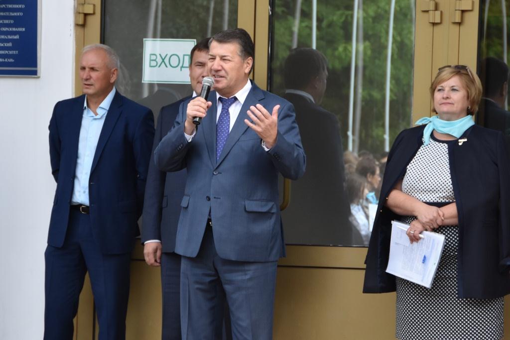 Татарстанское отделение СМР поощрило активных студентов-практикантов
