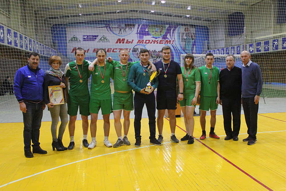 Первенство завода по волейболу