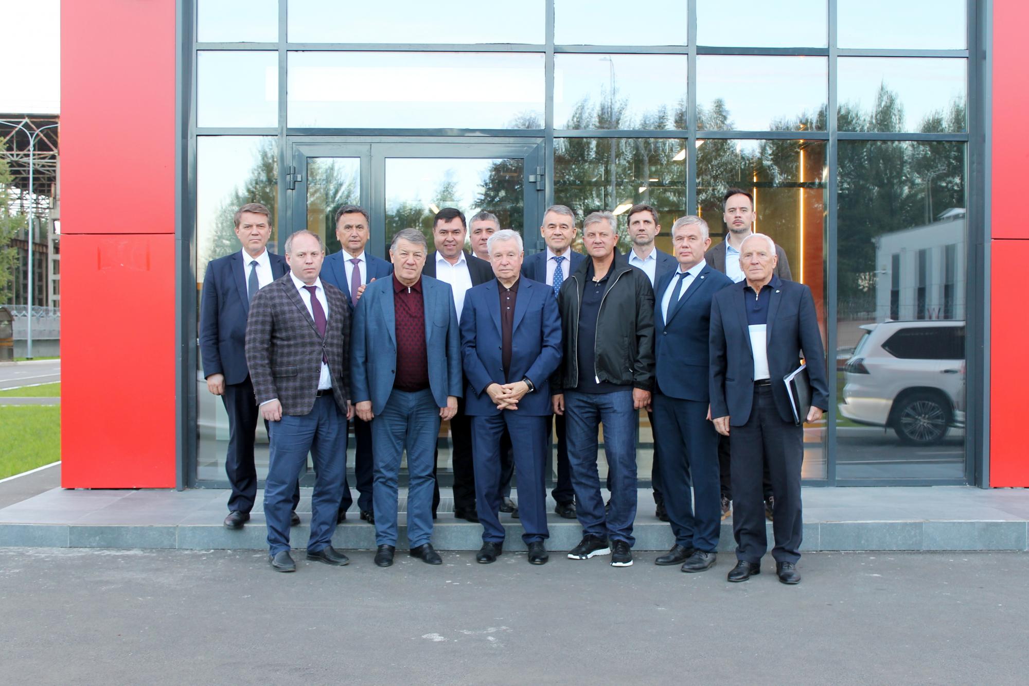 Промышленники Татарстана ознакомились с возможностями «Казанькомпрессормаш»