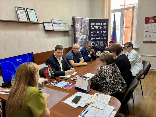 Тыл - фронту: объединяем усилия для поддержки наших бойцов! Тыл - фронту: объединяем усилия для поддержки наших бойцов!