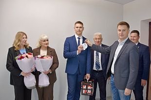 «ПОЗиС» вручил ключи от новой квартиры по программе социальной ипотеки
